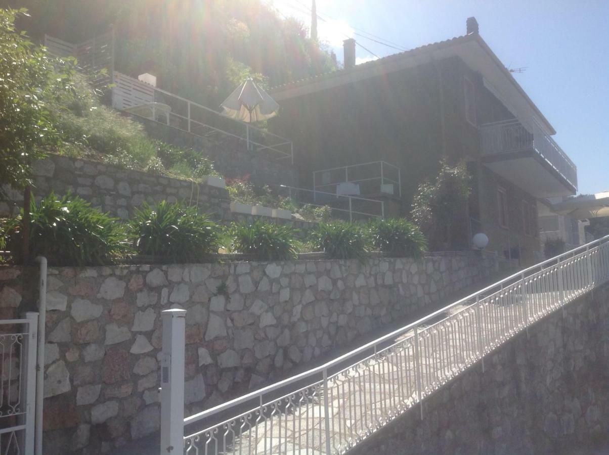 Villa Arianna Panoramic Apartments Μαλτσεζίνε Εξωτερικό φωτογραφία